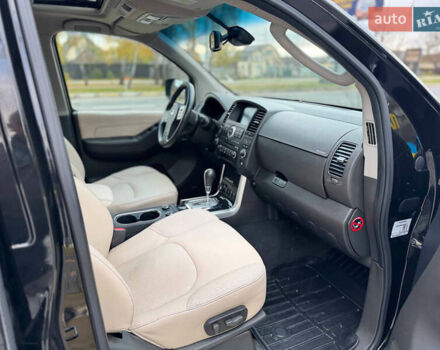 Черный Ниссан Патфайндер, объемом двигателя 2.5 л и пробегом 170 тыс. км за 14800 $, фото 14 на Automoto.ua