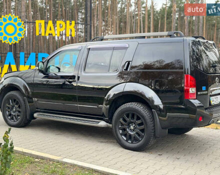 Черный Ниссан Патфайндер, объемом двигателя 2.5 л и пробегом 170 тыс. км за 14800 $, фото 7 на Automoto.ua