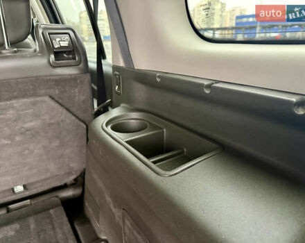 Черный Ниссан Патфайндер, объемом двигателя 3 л и пробегом 265 тыс. км за 18600 $, фото 48 на Automoto.ua