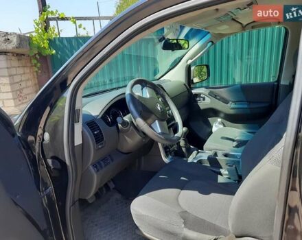 Черный Ниссан Патфайндер, объемом двигателя 2.5 л и пробегом 153 тыс. км за 15000 $, фото 6 на Automoto.ua