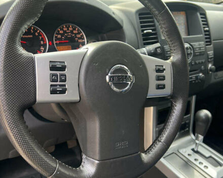 Чорний Ніссан Патфайндер, об'ємом двигуна 3.95 л та пробігом 131 тис. км за 20500 $, фото 15 на Automoto.ua