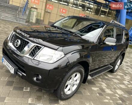 Черный Ниссан Патфайндер, объемом двигателя 2.5 л и пробегом 48 тыс. км за 18800 $, фото 5 на Automoto.ua