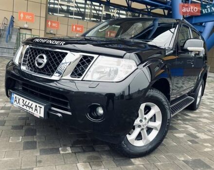 Черный Ниссан Патфайндер, объемом двигателя 2.5 л и пробегом 48 тыс. км за 18800 $, фото 19 на Automoto.ua