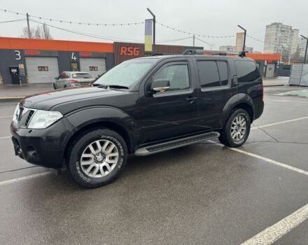 Черный Ниссан Патфайндер, объемом двигателя 2.5 л и пробегом 187 тыс. км за 5500 $, фото 1 на Automoto.ua