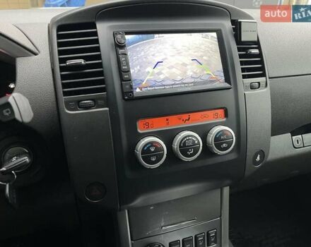 Черный Ниссан Патфайндер, объемом двигателя 2.5 л и пробегом 48 тыс. км за 18800 $, фото 51 на Automoto.ua