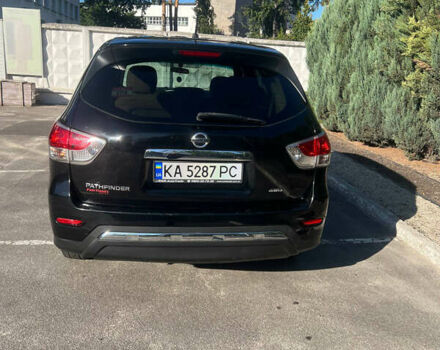 Черный Ниссан Патфайндер, объемом двигателя 3.5 л и пробегом 240 тыс. км за 10900 $, фото 1 на Automoto.ua