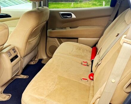 Черный Ниссан Патфайндер, объемом двигателя 3.5 л и пробегом 146 тыс. км за 12500 $, фото 5 на Automoto.ua