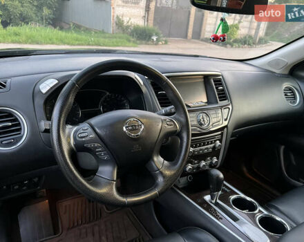 Ниссан Патфайндер 2014 в Кривом Роге на Automoto.ua Черный Ниссан Патфайндер, объемом двигателя 3.5 л и пробегом 206 тыс. км за 12100 $, фото 10 на Automoto.ua