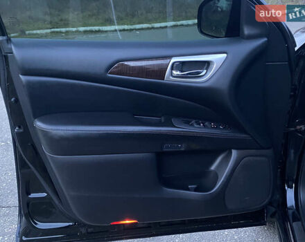 Черный Ниссан Патфайндер, объемом двигателя 3.5 л и пробегом 245 тыс. км за 12900 $, фото 18 на Automoto.ua