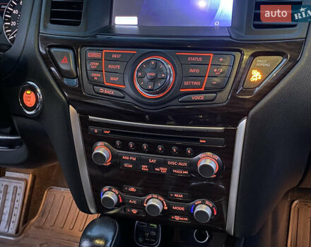 Черный Ниссан Патфайндер, объемом двигателя 3.5 л и пробегом 245 тыс. км за 12900 $, фото 21 на Automoto.ua