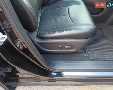 Черный Ниссан Патфайндер, объемом двигателя 3.5 л и пробегом 240 тыс. км за 13500 $, фото 12 на Automoto.ua