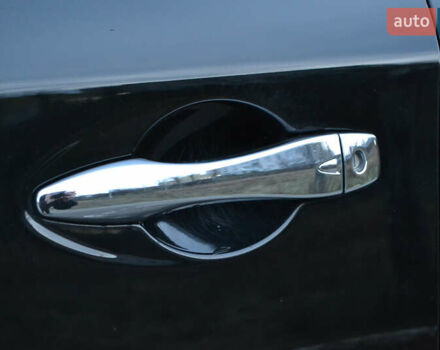 Черный Ниссан Патфайндер, объемом двигателя 3.5 л и пробегом 245 тыс. км за 12900 $, фото 12 на Automoto.ua