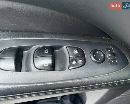 Чорний Ніссан Патфайндер, об'ємом двигуна 3.5 л та пробігом 195 тис. км за 12990 $, фото 15 на Automoto.ua