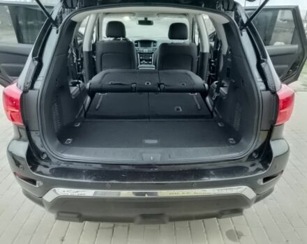 Черный Ниссан Патфайндер, объемом двигателя 3.5 л и пробегом 186 тыс. км за 14700 $, фото 3 на Automoto.ua