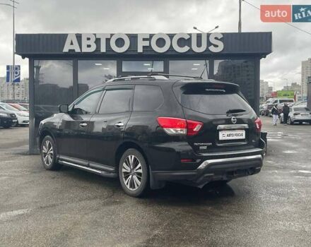 Чорний Ніссан Патфайндер, об'ємом двигуна 3.5 л та пробігом 195 тис. км за 12990 $, фото 4 на Automoto.ua