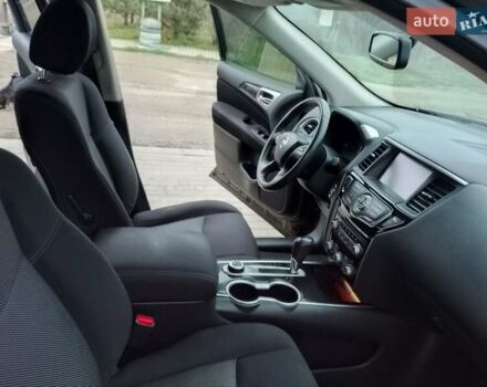 Черный Ниссан Патфайндер, объемом двигателя 3.5 л и пробегом 186 тыс. км за 14700 $, фото 9 на Automoto.ua