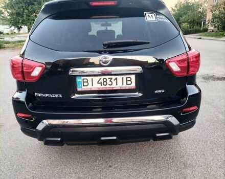 Черный Ниссан Патфайндер, объемом двигателя 3.5 л и пробегом 87 тыс. км за 17000 $, фото 6 на Automoto.ua