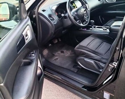 Черный Ниссан Патфайндер, объемом двигателя 3.5 л и пробегом 87 тыс. км за 17000 $, фото 13 на Automoto.ua