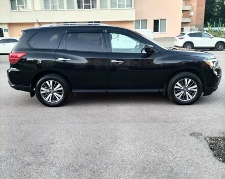 Черный Ниссан Патфайндер, объемом двигателя 3.5 л и пробегом 87 тыс. км за 17000 $, фото 3 на Automoto.ua
