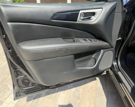 Черный Ниссан Патфайндер, объемом двигателя 3.5 л и пробегом 114 тыс. км за 19800 $, фото 7 на Automoto.ua