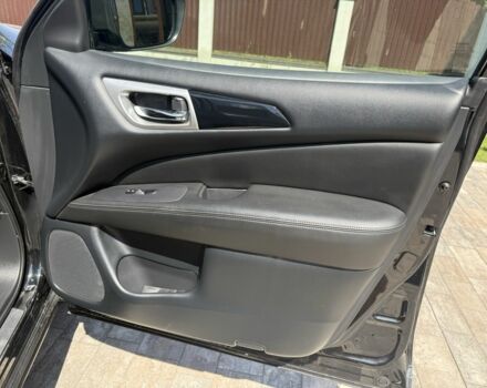 Черный Ниссан Патфайндер, объемом двигателя 3.5 л и пробегом 114 тыс. км за 19800 $, фото 16 на Automoto.ua