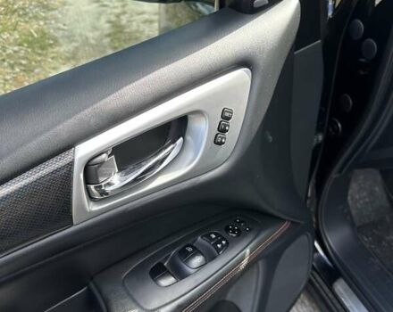 Черный Ниссан Патфайндер, объемом двигателя 3.5 л и пробегом 84 тыс. км за 21000 $, фото 4 на Automoto.ua