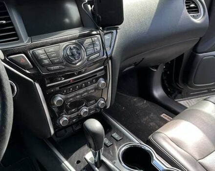 Черный Ниссан Патфайндер, объемом двигателя 3.5 л и пробегом 84 тыс. км за 21000 $, фото 3 на Automoto.ua