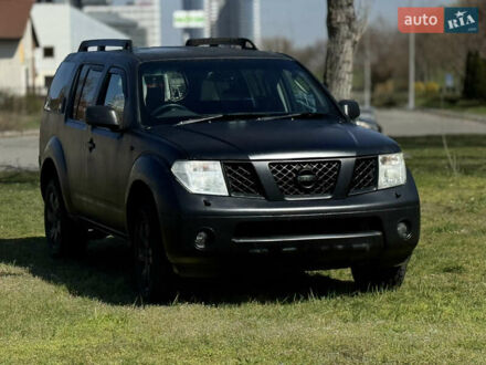 Ниссан Патфайндер 2006 в Киеве на Automoto.ua Черный Ниссан Патфайндер, объемом двигателя 2.5 л и пробегом 128 тыс. км за 5200 $, фото 1 на Automoto.ua