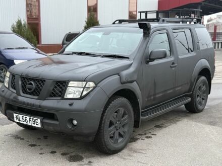Черный Ниссан Патфайндер, объемом двигателя 0 л и пробегом 220 тыс. км за 4500 $, фото 1 на Automoto.ua