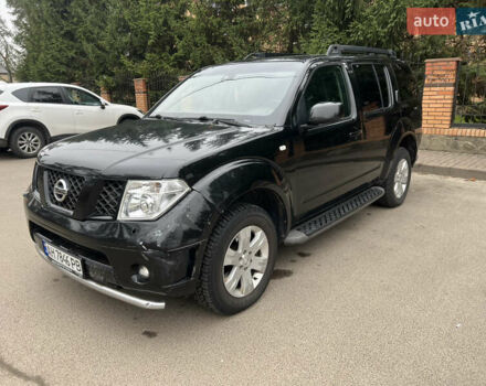 Черный Ниссан Патфайндер, объемом двигателя 2.49 л и пробегом 460 тыс. км за 7800 $, фото 1 на Automoto.ua