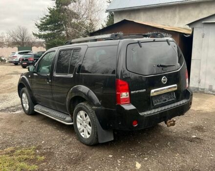Черный Ниссан Патфайндер, объемом двигателя 0 л и пробегом 245 тыс. км за 4800 $, фото 1 на Automoto.ua