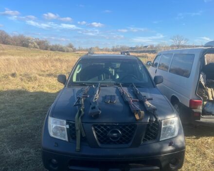 Черный Ниссан Патфайндер, объемом двигателя 2.5 л и пробегом 324 тыс. км за 7000 $, фото 1 на Automoto.ua