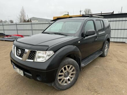 Черный Ниссан Патфайндер, объемом двигателя 2.5 л и пробегом 306 тыс. км за 4465 $, фото 1 на Automoto.ua