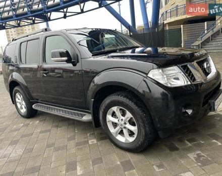Черный Ниссан Патфайндер, объемом двигателя 2.5 л и пробегом 48 тыс. км за 18500 $, фото 1 на Automoto.ua