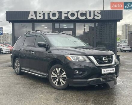 Черный Ниссан Патфайндер, объемом двигателя 3.5 л и пробегом 195 тыс. км за 12990 $, фото 1 на Automoto.ua