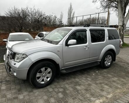 Коричневый Ниссан Патфайндер, объемом двигателя 4 л и пробегом 270 тыс. км за 9700 $, фото 2 на Automoto.ua