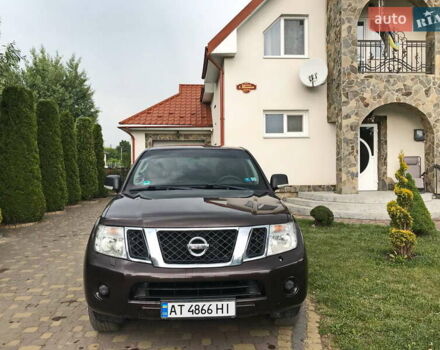 Коричневый Ниссан Патфайндер, объемом двигателя 2.5 л и пробегом 230 тыс. км за 13500 $, фото 1 на Automoto.ua