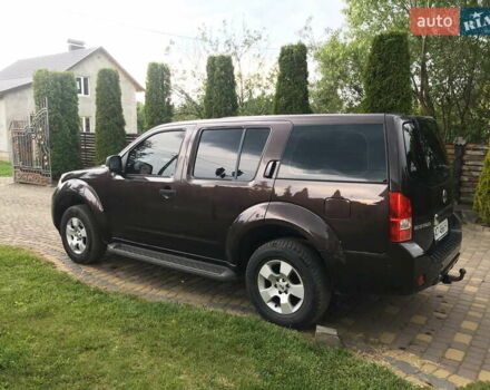 Коричневый Ниссан Патфайндер, объемом двигателя 2.5 л и пробегом 230 тыс. км за 13500 $, фото 5 на Automoto.ua
