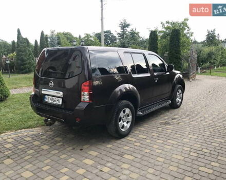 Коричневый Ниссан Патфайндер, объемом двигателя 2.5 л и пробегом 230 тыс. км за 13500 $, фото 4 на Automoto.ua
