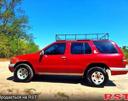 Красный Ниссан Патфайндер, объемом двигателя 3.3 л и пробегом 147 тыс. км за 3960 $, фото 3 на Automoto.ua