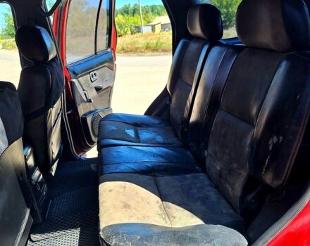 Красный Ниссан Патфайндер, объемом двигателя 3.3 л и пробегом 147 тыс. км за 3960 $, фото 5 на Automoto.ua