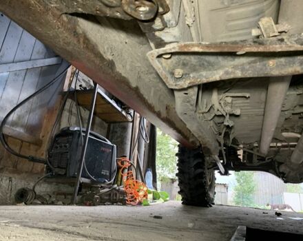 Красный Ниссан Патфайндер, объемом двигателя 3.3 л и пробегом 300 тыс. км за 4300 $, фото 10 на Automoto.ua