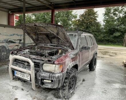 Красный Ниссан Патфайндер, объемом двигателя 3.3 л и пробегом 300 тыс. км за 4300 $, фото 16 на Automoto.ua