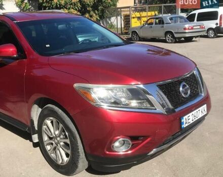 Ниссан Патфайндер 2015 в Днепре (Днепропетровске) на Automoto.ua Красный Ниссан Патфайндер, объемом двигателя 3.5 л и пробегом 99 тыс. км за 12700 $, фото 1 на Automoto.ua