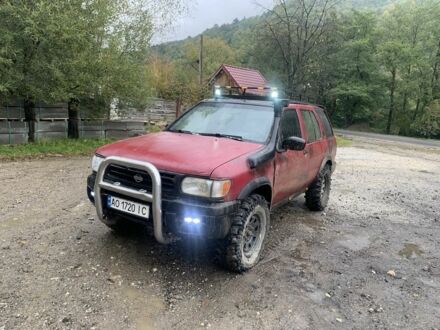 Ниссан Патфайндер 1997 в Рахове на Automoto.ua Красный Ниссан Патфайндер, объемом двигателя 3.3 л и пробегом 300 тыс. км за 4300 $, фото 1 на Automoto.ua