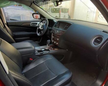 Красный Ниссан Патфайндер, объемом двигателя 3.5 л и пробегом 140 тыс. км за 8500 $, фото 1 на Automoto.ua