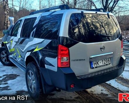 Ниссан Патфайндер, объемом двигателя 2.5 л и пробегом 333 тыс. км за 9000 $, фото 4 на Automoto.ua