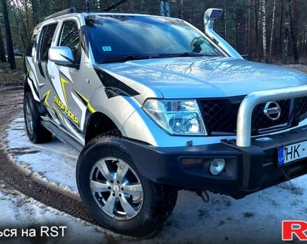 Ниссан Патфайндер, объемом двигателя 2.5 л и пробегом 333 тыс. км за 9000 $, фото 1 на Automoto.ua