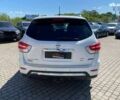 Ниссан Патфайндер 2014 в Львове на Automoto.ua Ниссан Патфайндер, объемом двигателя 0 л и пробегом 254 тыс. км за 12900 $, фото 5 на Automoto.ua