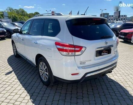Ниссан Патфайндер 2014 в Львове на Automoto.ua Ниссан Патфайндер, объемом двигателя 0 л и пробегом 254 тыс. км за 12900 $, фото 4 на Automoto.ua